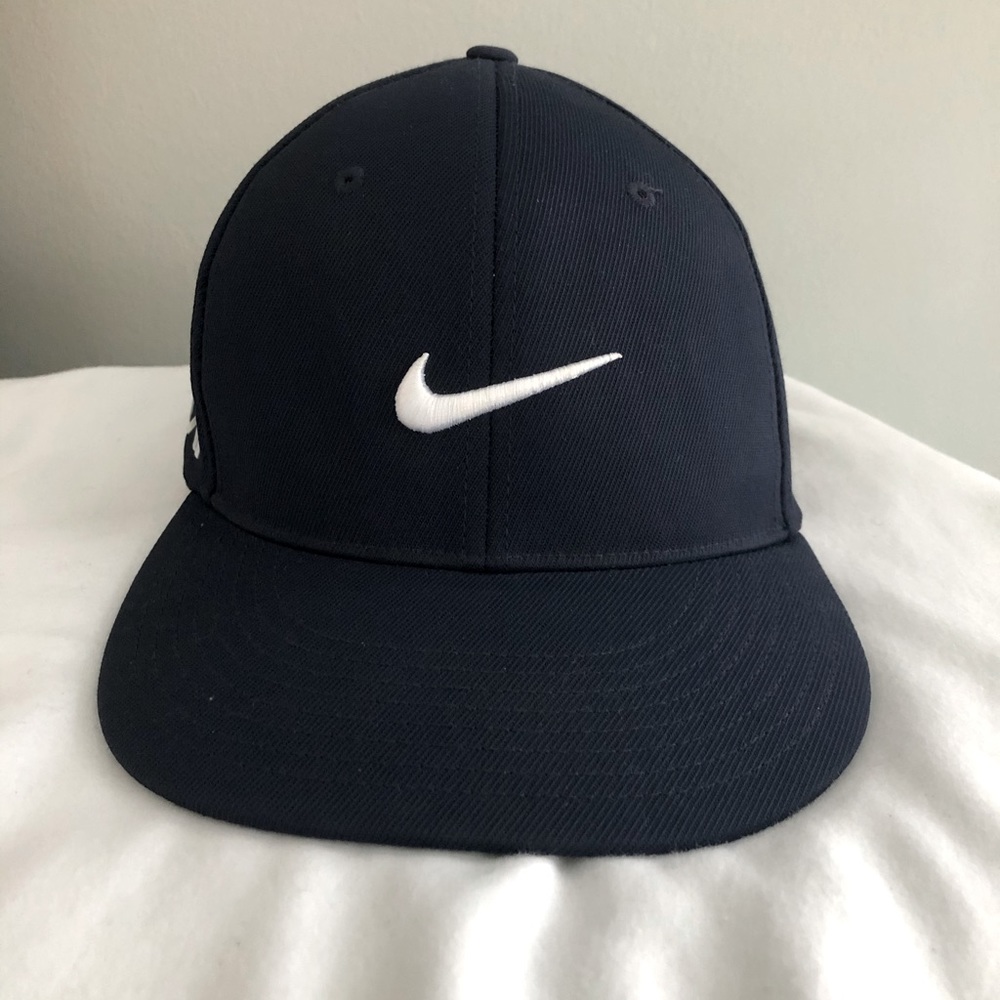 Nike VR golf hat flex fit